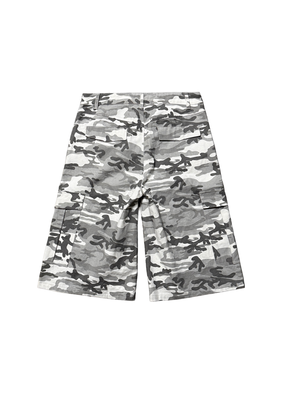 SNOW CAMO SHORTS